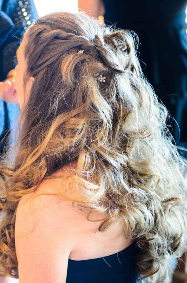 Does anyone have long curled hair trial pics?