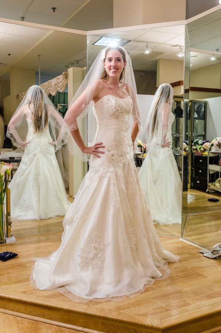 Sophia Tolli Brides? Post yours pics! Here's mine!