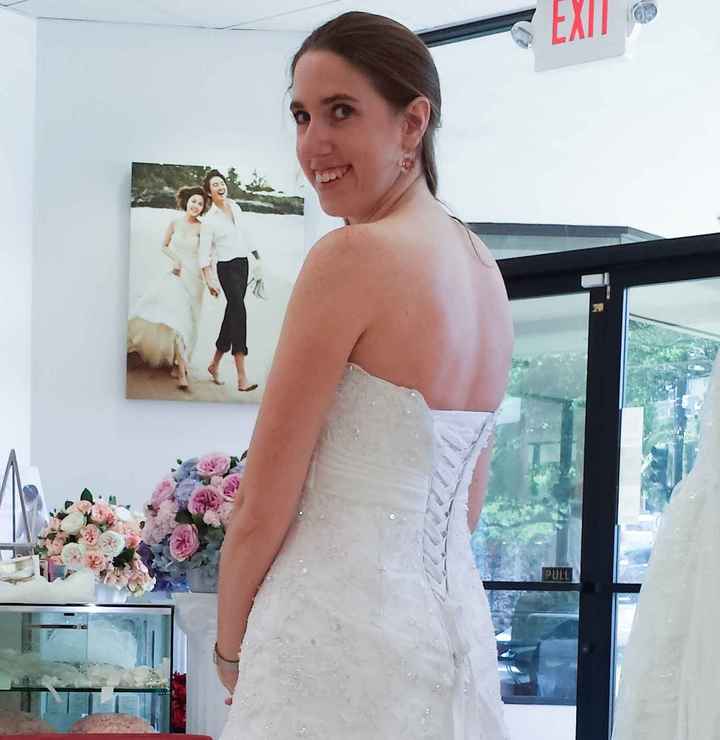 Final fitting with bustle (pics)