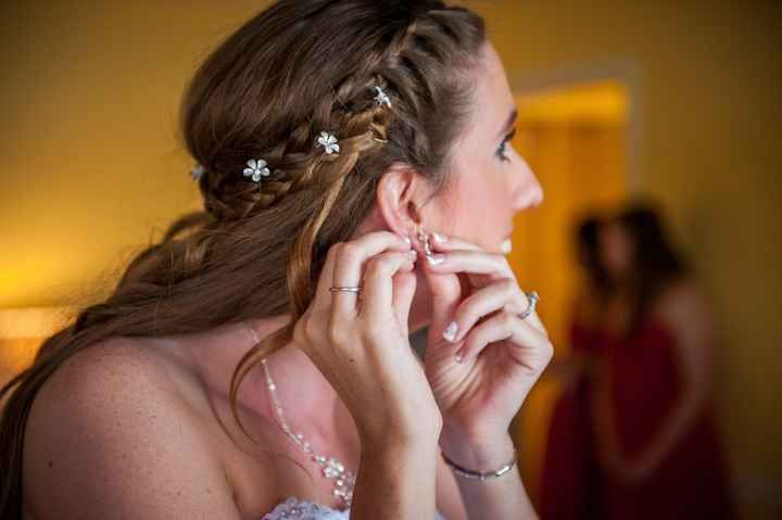 Brides wearing their hair down
