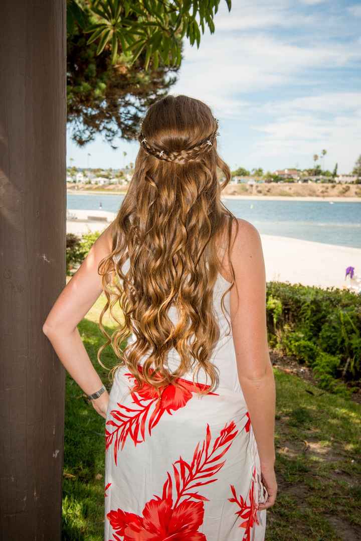 Trial Saturday-- show me your "natural" makeup and half up/half down styles!
