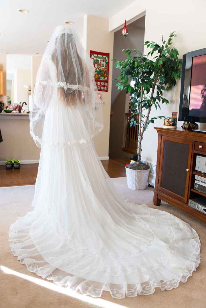 I tried on my mom's wedding dress! (Pics)