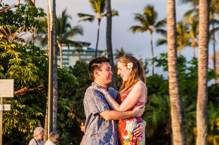 I don't think I ever showed you my proposal in the sand! Share your proposal pics :)