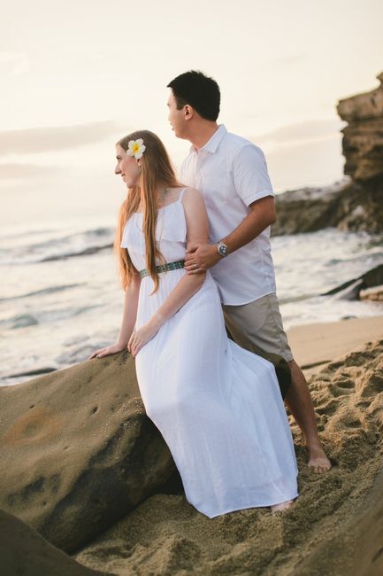 Show Me Your Engagement Picture Outfits!!