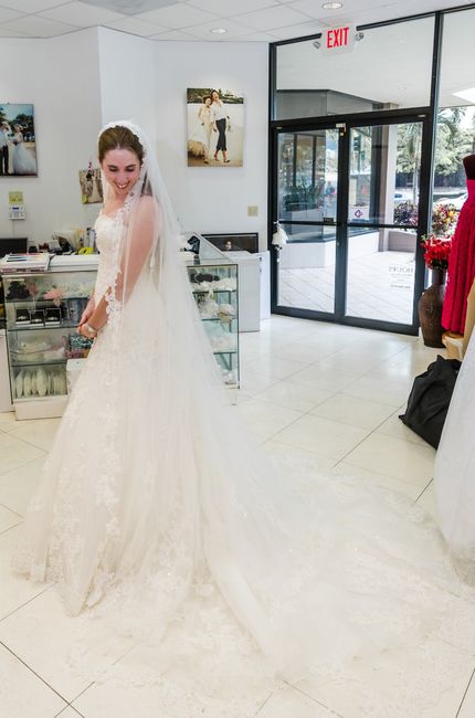 More Dress Pics, Please!