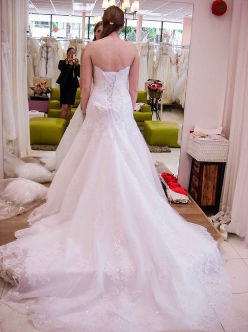 Advice to those dress shopping (dress fitting experience) *plus mini vent*
