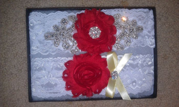 Show me your garter