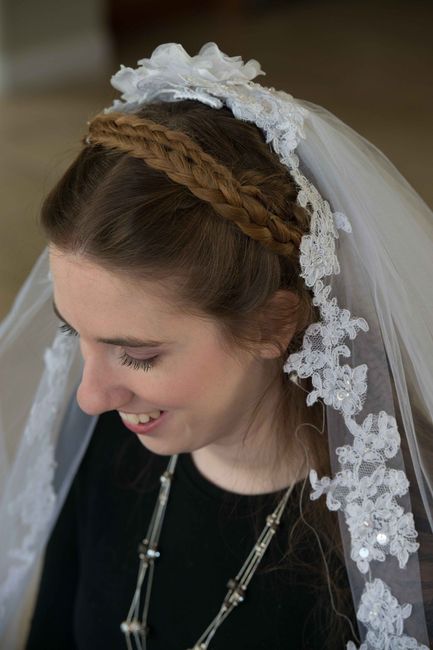 Final fitting with bustle (pics)