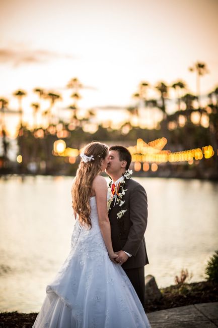 May I see your wedding portraits? (For those who are already married)