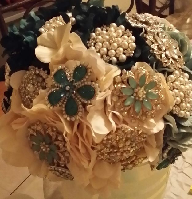 Brooch Bouquet