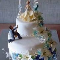 What did/will your wedding cake look like?