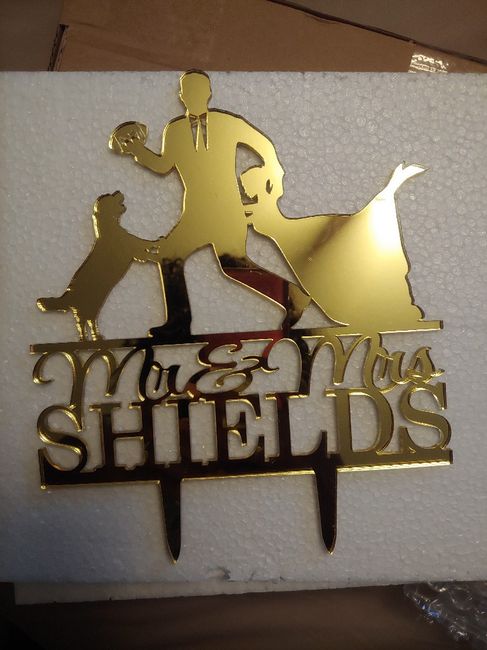 Cake topper came in 2