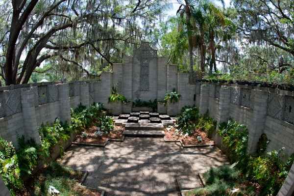 Venues in Florida for 100 people less than $8000