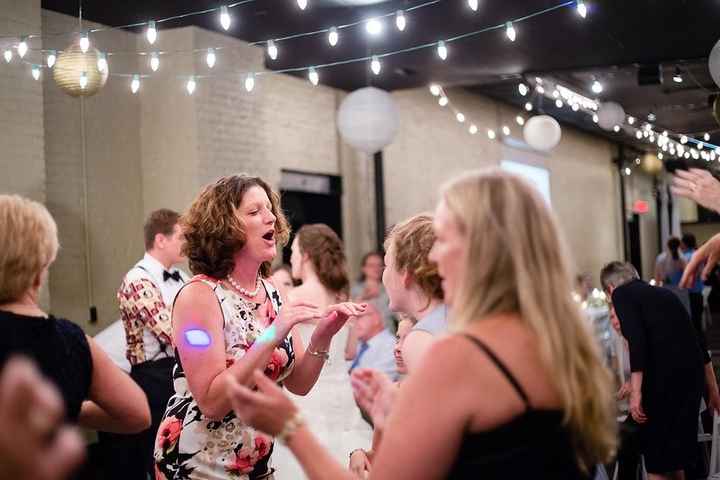 Fun (PROPERLY HOSTED) Weddings!