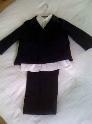 ring bearer outfit (pics)