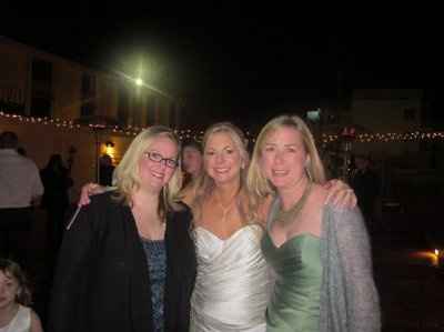 POST pics of your dress, your flowers, your man,  friend lighting cig of a tiki torch & your boobs!