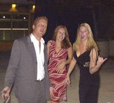 POST pics of your dress, your flowers, your man,  friend lighting cig of a tiki torch & your boobs!