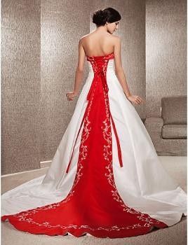 Please I need opinions on a dress!! :)  Thank you!