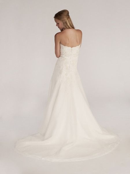 Show me the dresses!!!