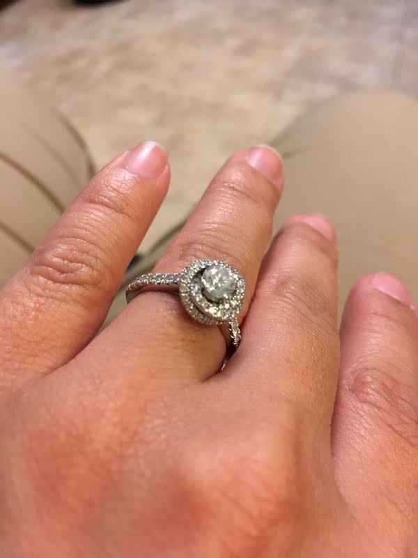Let's see those beautiful rings lady's!