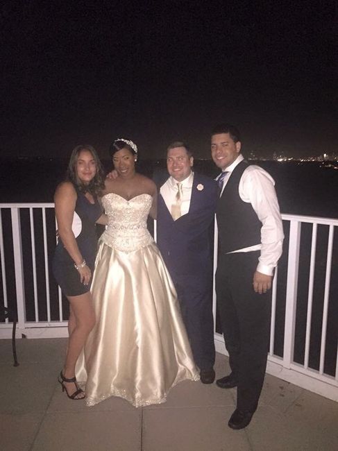 I'm officially a married woman!!!! Guest pics included ;)