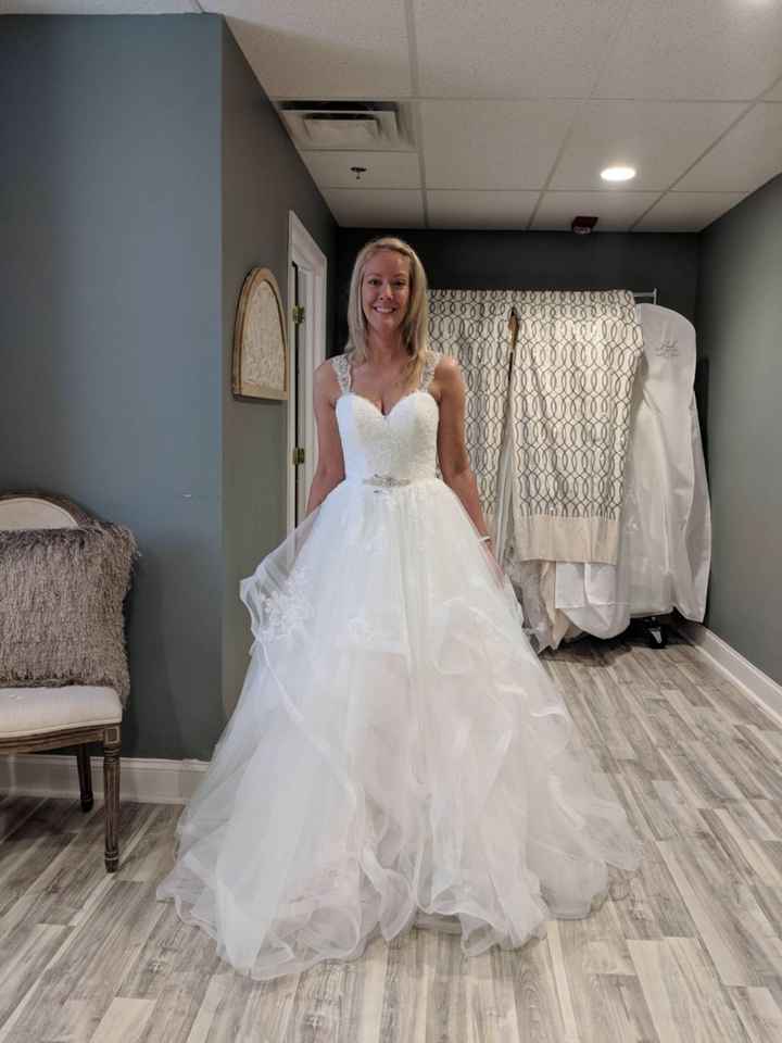 Should i wear a necklace? - 1