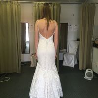 What jewlery for a lace dress? - 1