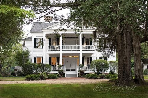 Venue! Stuck between love and money! Help!!!
