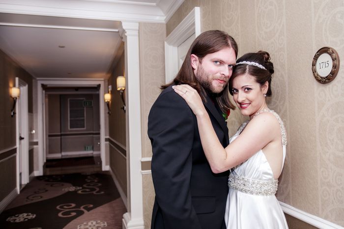 I'm married with pics! Vegas style!