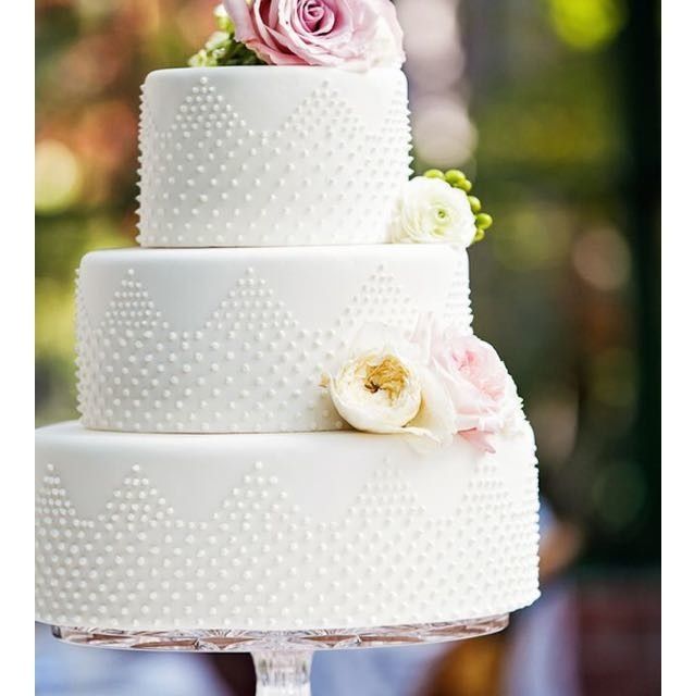 Show me your simple wedding cake