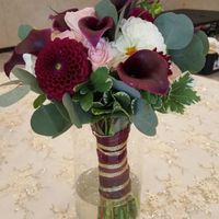 Bridal Bouquet: Color or White? - 1