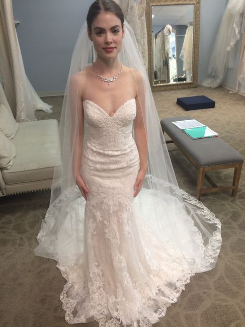 can you wear strapless to a wedding