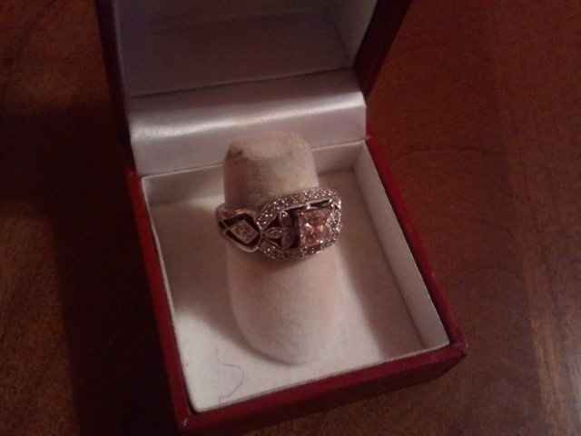 Lets see those engagement rings!