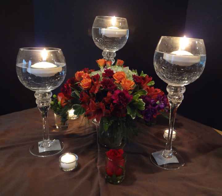 I need centerpiece opinions pleaaasse!!! PIP