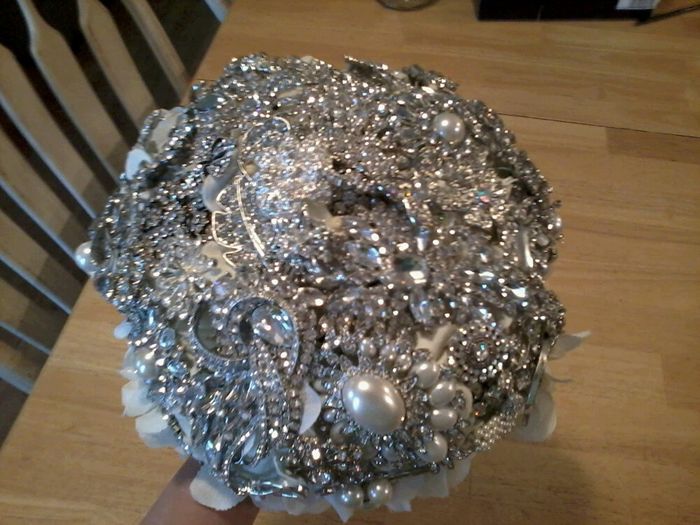 My DIY Brooch Bouquet