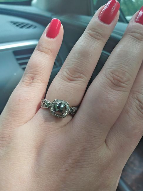 Brides of 2022! Show us your ring! - 1