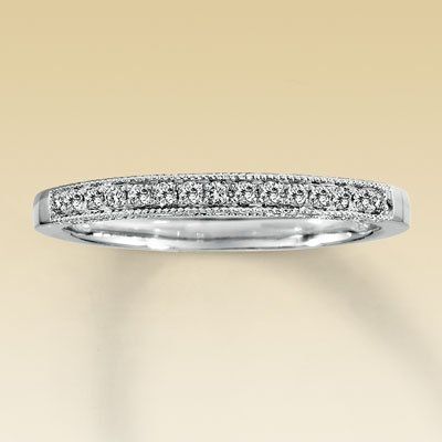 WR: Who here has pics of their e-rings and wedding bands? (PICS)