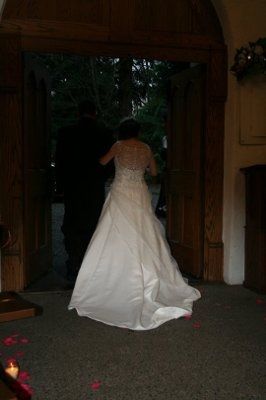 I like my dress but I dont LOVE it!!