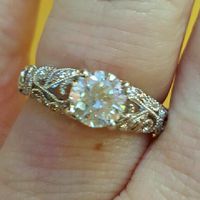 Does this thing make me look married?