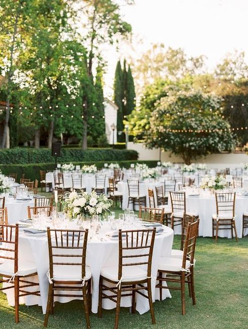 Table Linens - White or Colorful? 1