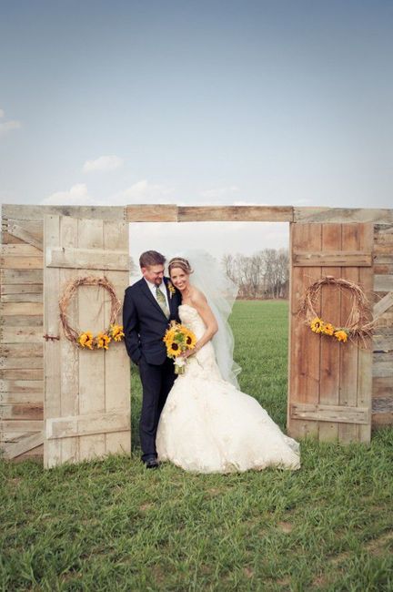 Renewal of vows - DIY Sunflower Decorations 6