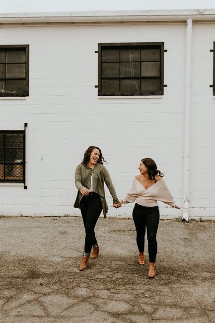 Engagement Photo Outfits for Two Women 3