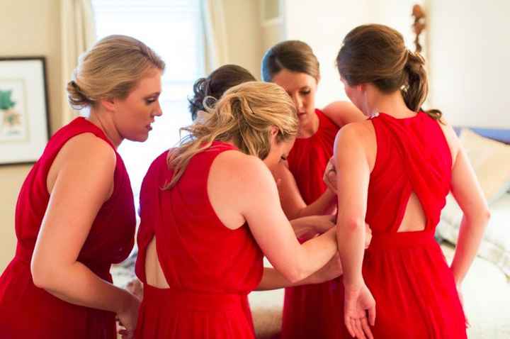 Bridesmaids Changing Mid-wedding? - 1