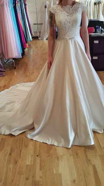 Help!! which dress... opinions please !