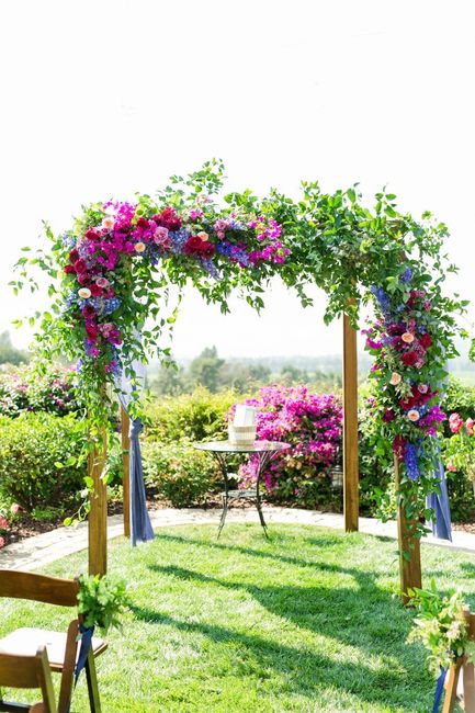 Fave floral decor: floral arch, flower wall, or floral chandelier? 🌺 1