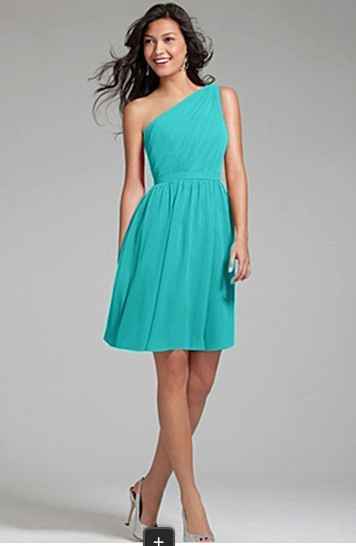Flower colors with jade dress