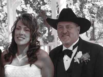10 days MARRIED!!!!  We're back with a few pics!
