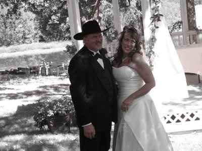 10 days MARRIED!!!!  We're back with a few pics!