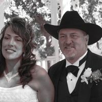 10 days MARRIED!!!!  We're back with a few pics!