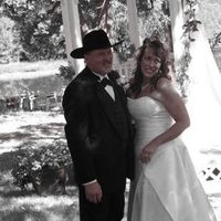 10 days MARRIED!!!!  We're back with a few pics!